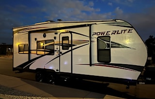 2019 Pacific Coachworks Powerlite 22FS