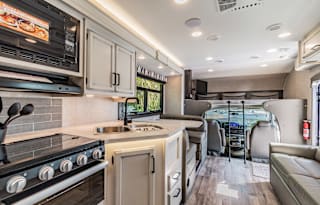 "Luxury Farmhouse" 2022 Jayco Redhawk 31F