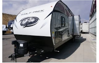 Newer 2021 Family Fun Toy Hauler