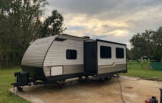 Circle T’s Family Camper Rental