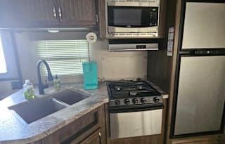 2018 Dutchmen RV Coleman Light 3015BH