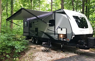 Apex Ultra-Lite 26’ 2021 Couples Camper