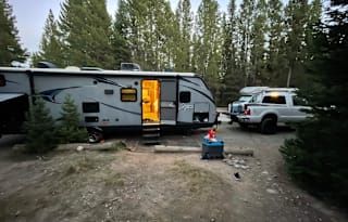 2013 Dutchmen RV Aerolite 315BHSS With king bed