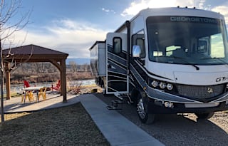 2021 Forest River 37ft Georgetown Bunkhouse