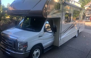Super Clean 2019 Winnebago Minnie Winnie 31K
