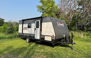 Lightweight, sleeps 6, lots of upgrades!