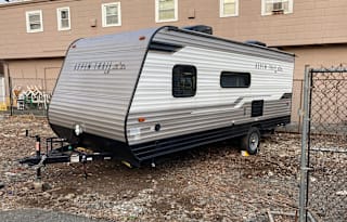 Fantastic light camper, family friendly!