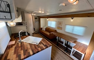⚜ Big Vern’s Wander Wagon