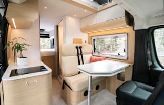 "WanderPop" - Luxury Off Grid Noovo Camper Van