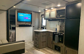 2021 Gulf Stream RV Ameri-Lite Ultra Lite 274QB