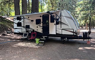 2019 Dutchmen RV Kodiak Ultimate 24ft. BunkHouse