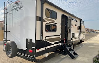 Beautiful 2021 Grand Design Imagine 2800BH