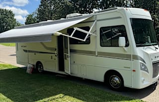 Paradise on Wheels