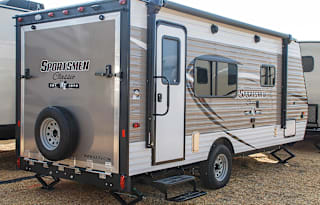 Lightweight Toy Hauler