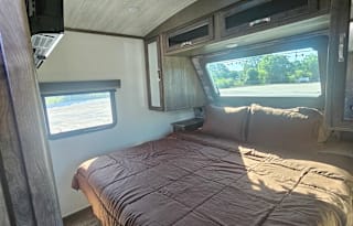 2023 Keystone RV Cougar 34TSB