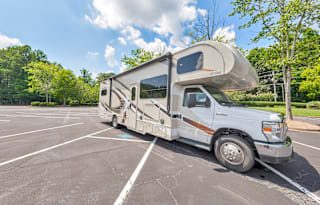 "Fourwinds Funhaus" - 6 bed Bunkhouse C Class RV