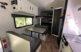 “Sunny Day” 2023 Keystone RV Hideout