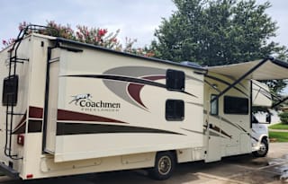 2017 Coachmen 33 ft Bunk House, sleeps 10, 4 TV’s