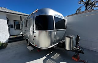 Airstream Bambi 16  Sport - Cuttie Toaster