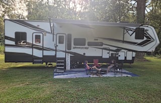 Mayeux Adventure with your kids and pets!