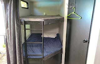 2021 Forest River RV Cherokee Grey Wolf Black Label 27DBHBL
