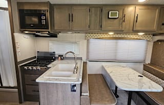 2020 Coachmen RV Freelander 27QB Ford 350