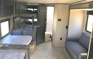 2020 Grand Design Transcend TR261BH WeRV#3