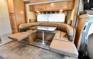 Breeze! Quick Response - 2018 26ft Winnebago Fully Equipped & Ready!