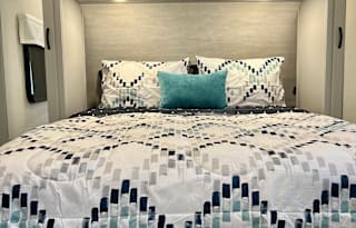 2023 Forest River RV Vibe 28BHE