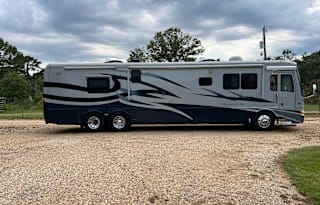 2004 Newmar Mountain Aire 4599