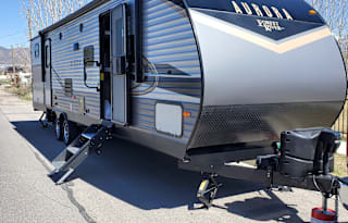 2021 F.R. Aurora 32BDS w/ Bunkhouse Travel Trailer
