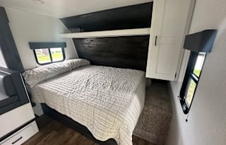 2023 Keystone Hideout 176BH