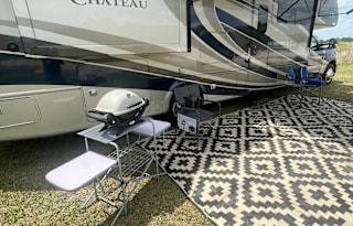 Luxury on wheels master on sweet bath and a half