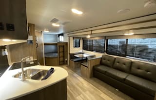 Family Approved "Glamper" Camper Rental