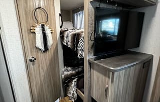 2022 Winnebago Micro Minnie 2306BHS