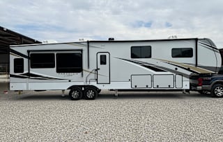 2021 Alliance Paradigm 390MP