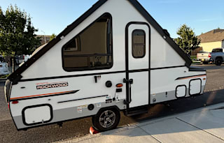 Alpine Adventurer A-Frame – Cozy & Convenient!