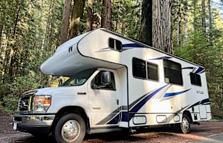 Snowbird Adventure - Fully Appointed '19 Winnebago