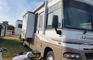 Family Size Self-Contained Home on Wheels