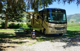Enzo: New, Kid friendly, 2 full bath, washer/dryer