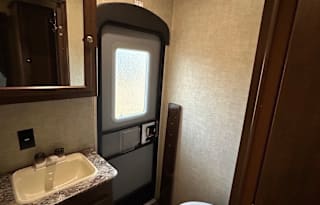 Bunkhouse 9 person sleeper fifth wheel