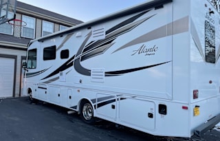 Jayson: Ready to Roll 2019 Jayco 29S (31')