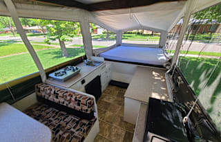 Family Friendly Popup Camper w/ Cargo Deck