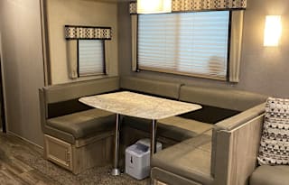 2021 Coachmen RV Catalina Legacy 303QBCK