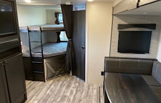 Mesa Ridge Bunkhouse