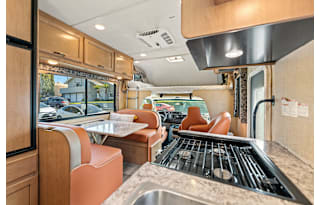 2019 Thor Motor Coach Four Winds 23U