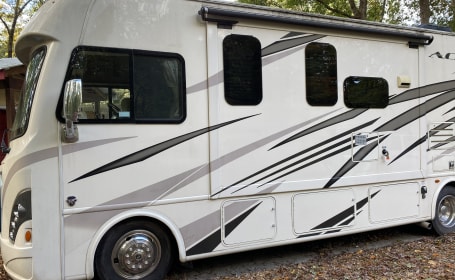 Awesome Motorhome for Vacation