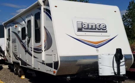 2015 Lance 2185 SUV Towable Camper
