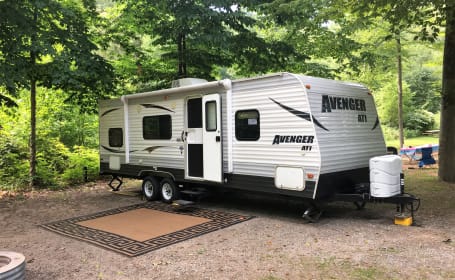 26' Prime Time Avenger, Low Deposit, & Delivery Available!