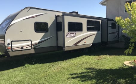 2016 Coleman 3015BH (delivery and pick up by owner)